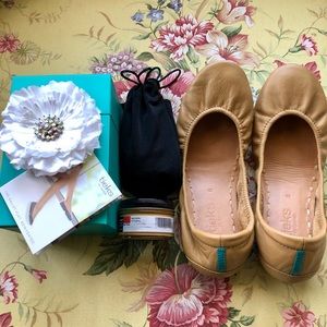 Tieks Camel Ballet Flat size 6